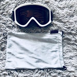 Smith White with orange tint ski goggles